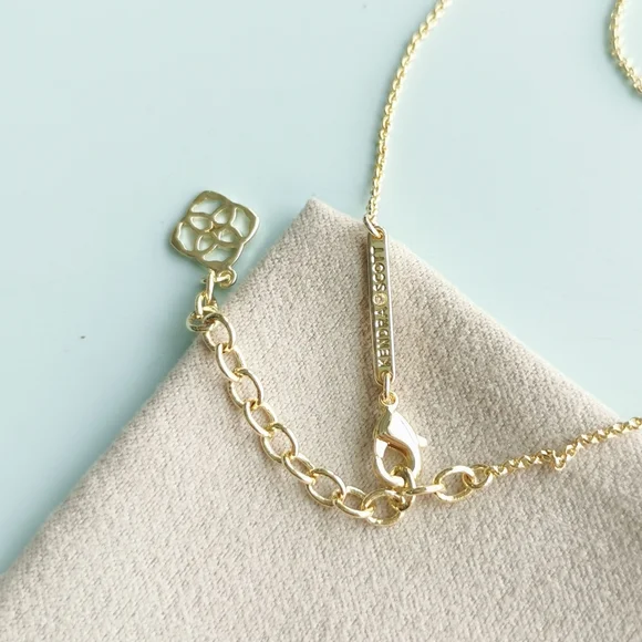 Kendra Scott Davie Gold Dichroic Glass Pendant Necklace 🎉 - Picture 2 of 4